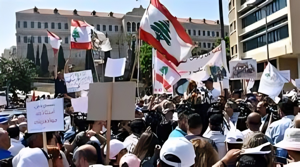 لا زيادات لموظفي القطاع العام